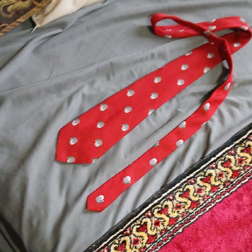 Santa Clause,Red Patterned Men's Tie.‎ Towncraft